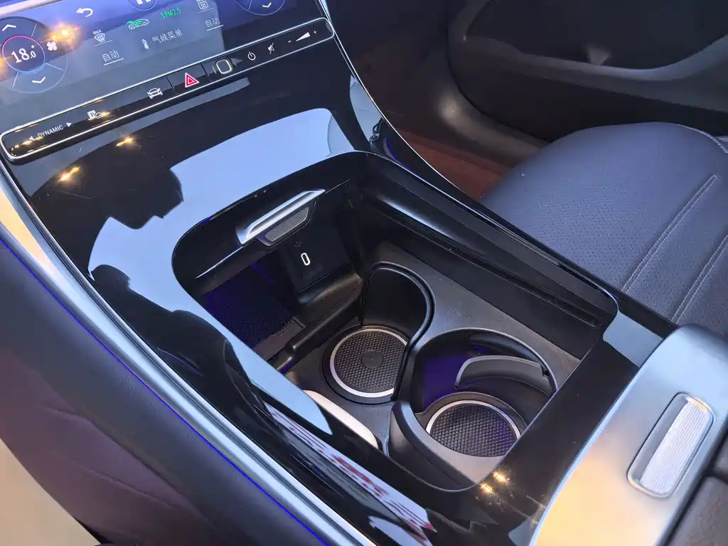 Mercedes-Benz GLC — миниатюра 13