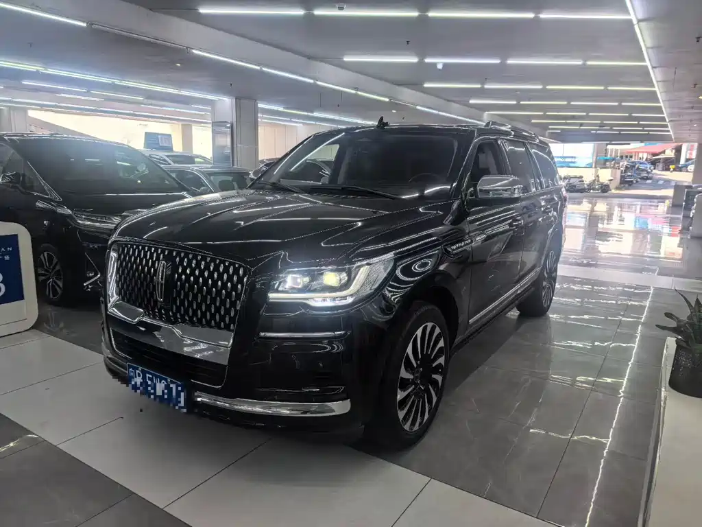 Lincoln Navigator — миниатюра 4