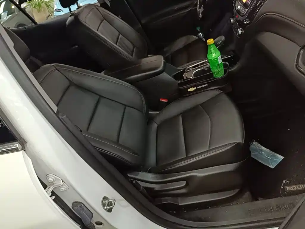 Chevrolet Equinox — миниатюра 25
