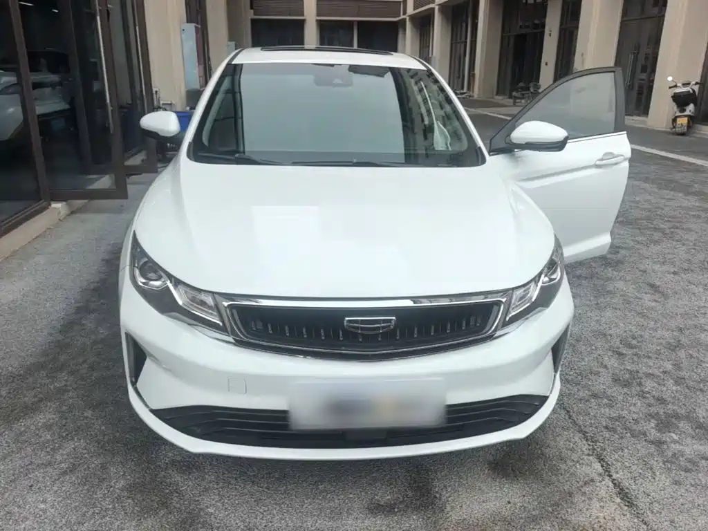 Geely Emgrand GL — миниатюра 3