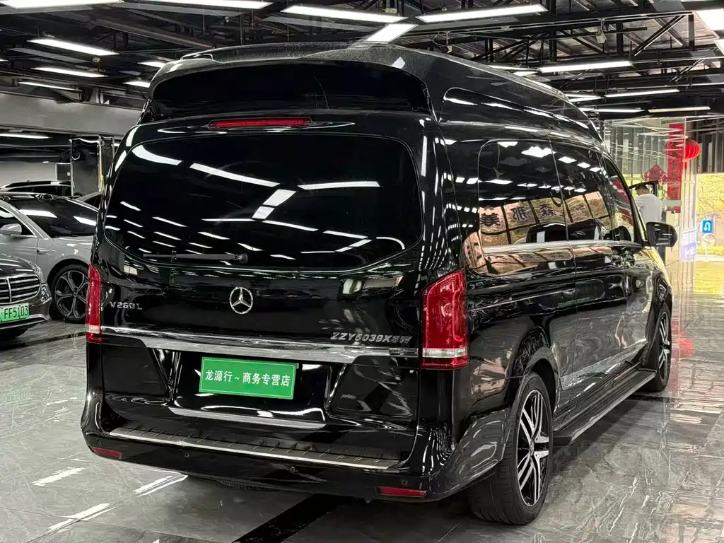 Mercedes-Benz V-Class — миниатюра 4