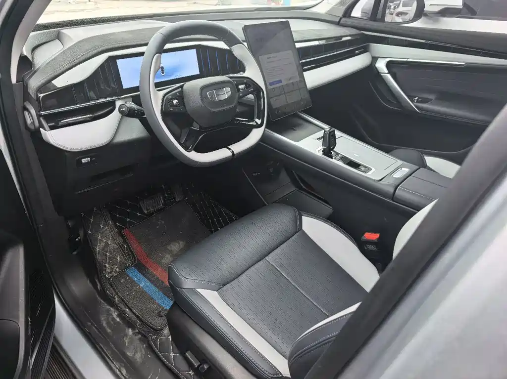 Geely Boyue L — миниатюра 4