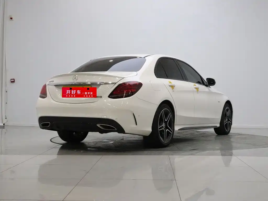 Mercedes-Benz C-Class — миниатюра 4