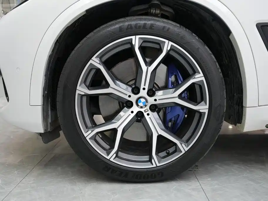 BMW X5 (Import) — миниатюра 4