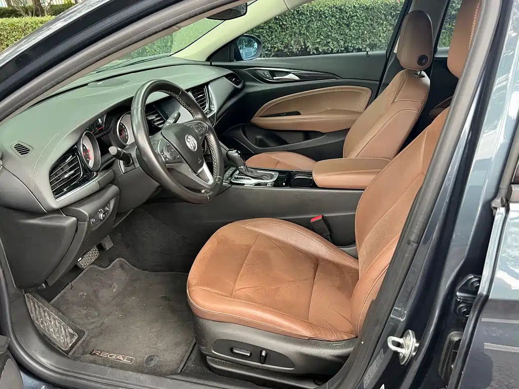 Buick Regal — миниатюра 9
