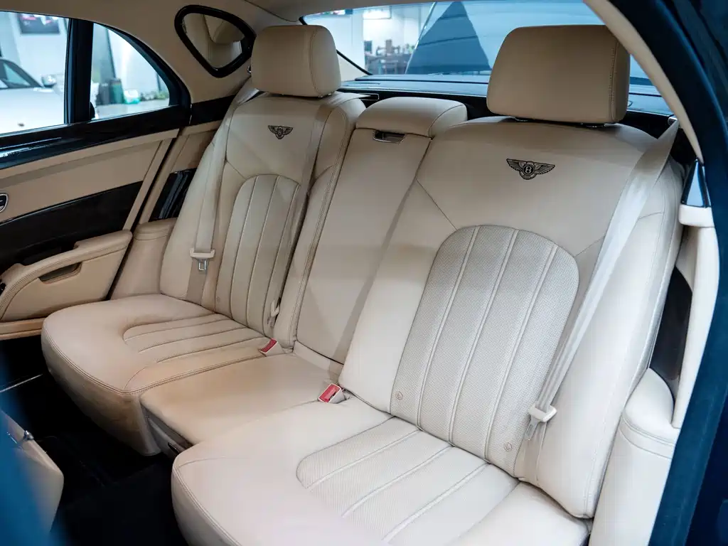 Bentley Mulsanne — миниатюра 28