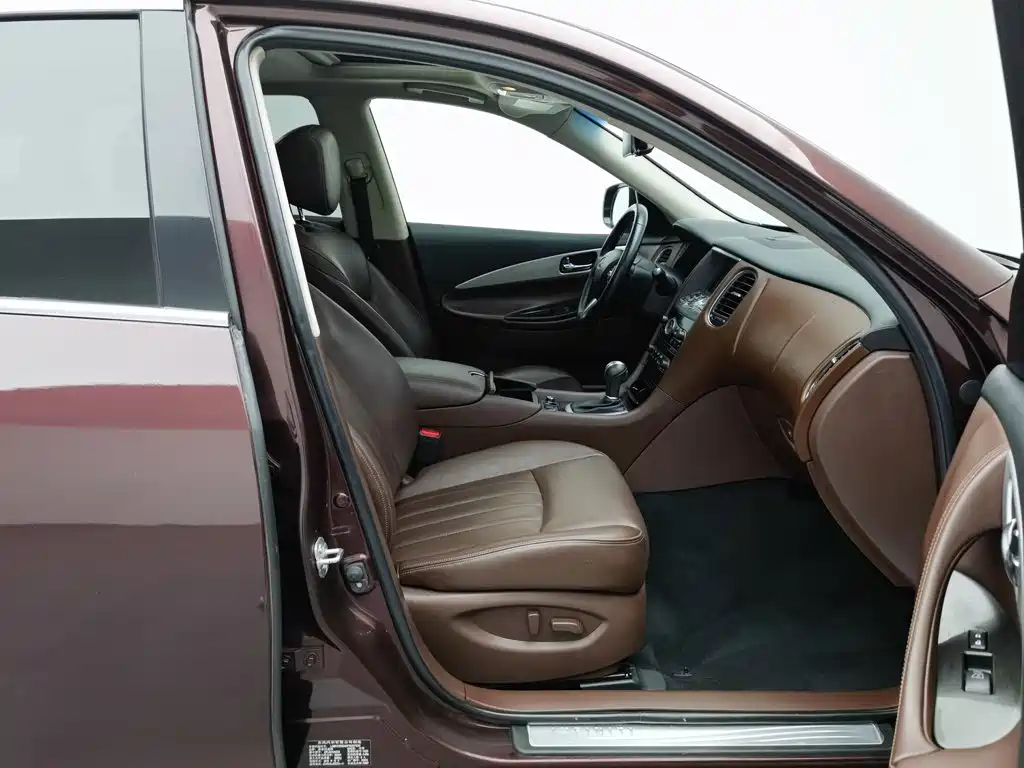 Infiniti QX50 — миниатюра 23