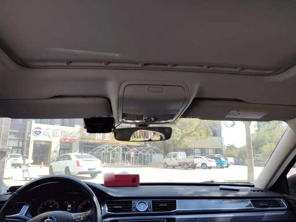 Volkswagen Passat — миниатюра 14