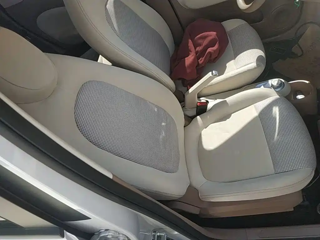 Wuling MINIEV — миниатюра 25