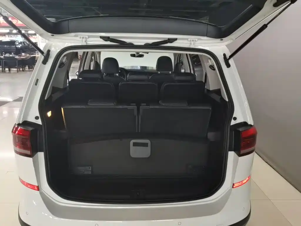 Volkswagen Touran — миниатюра 19