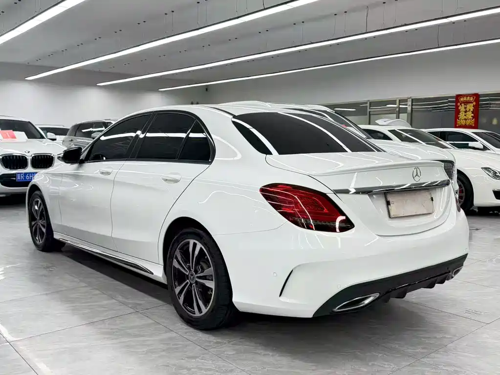 Mercedes-Benz C-Class — миниатюра 4
