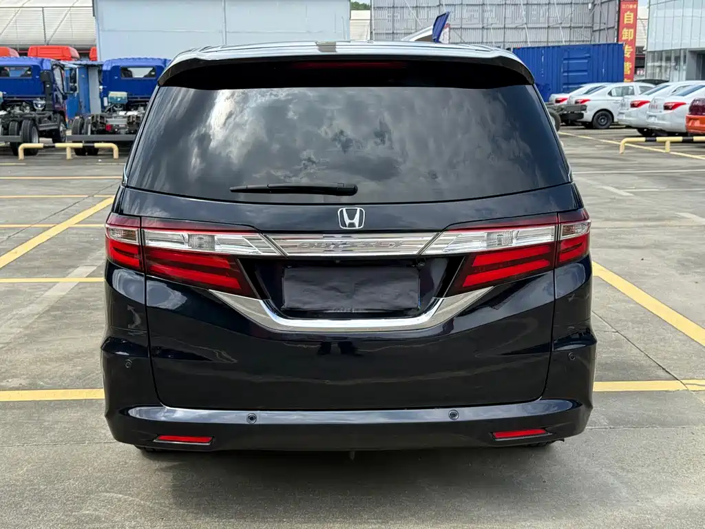 Honda Odyssey — миниатюра 4