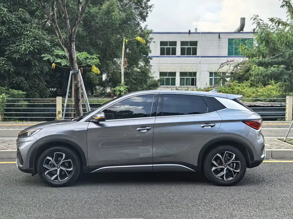 BYD Yuan Plus — миниатюра 4