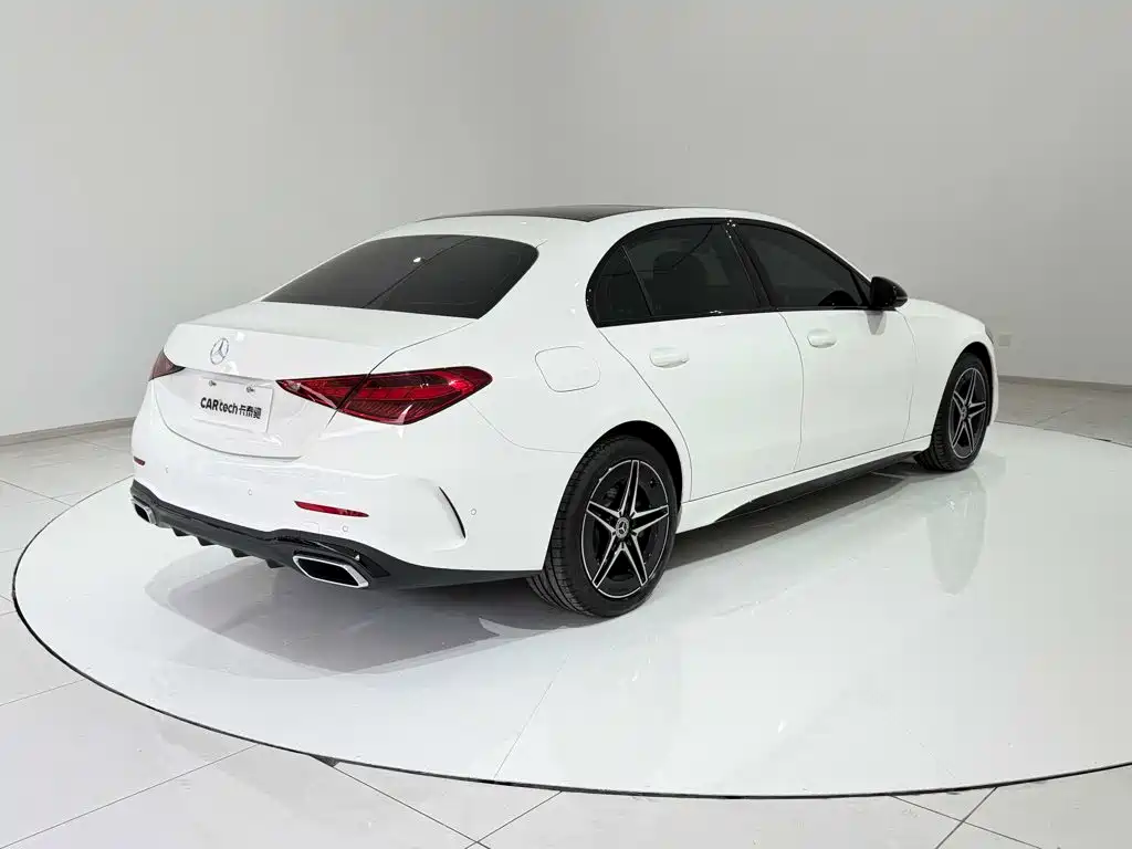 Mercedes-Benz C-Class — миниатюра 27