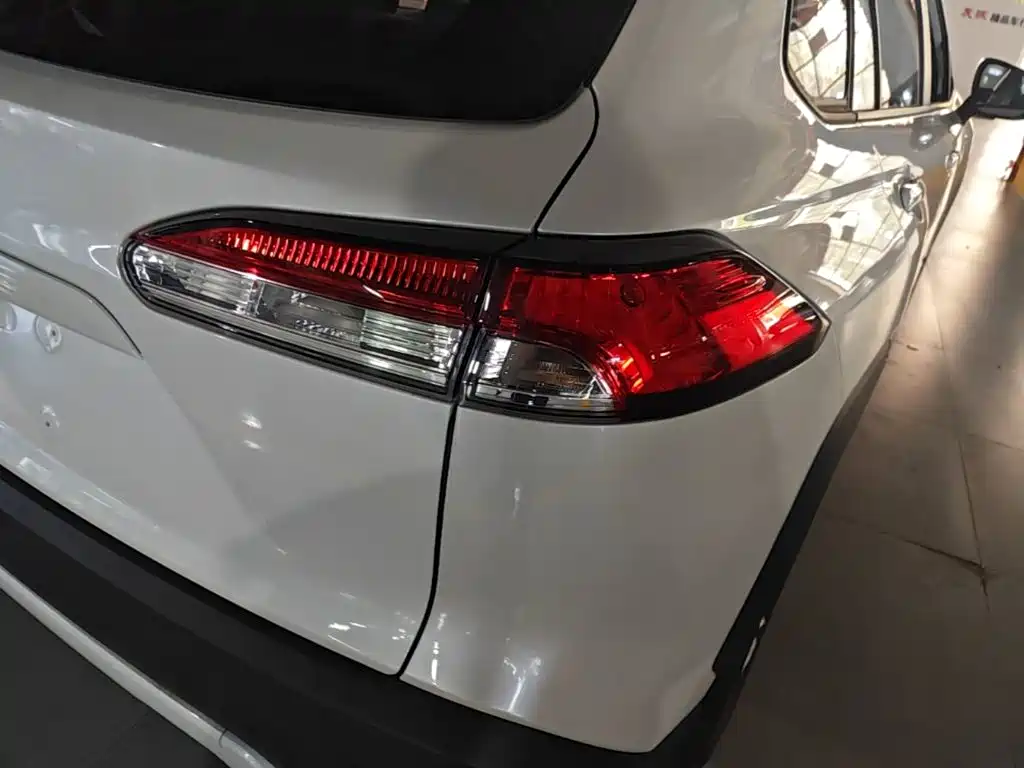 Toyota Corolla Cross — миниатюра 8