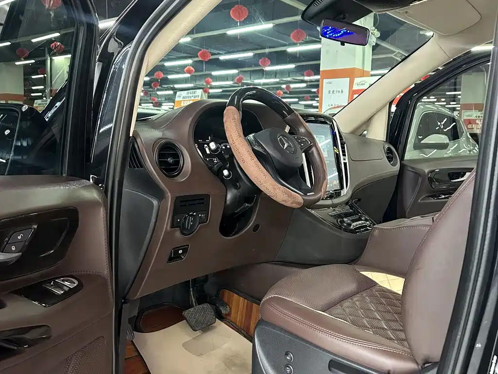Mercedes-Benz Vito 2018 2.0T Elite 7 мест VI