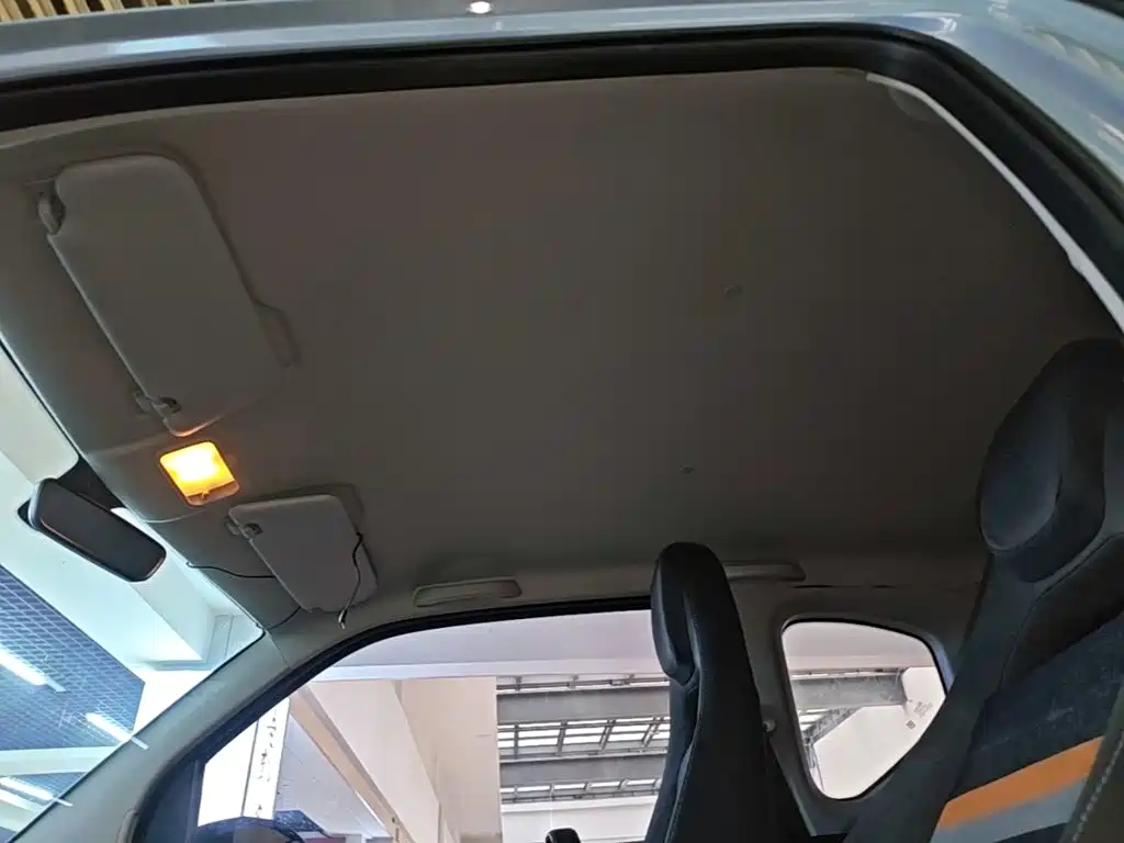 Wuling MINIEV — миниатюра 18