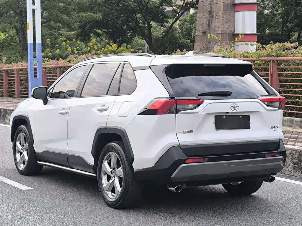 TOYOTA RAV4 RONGFANG