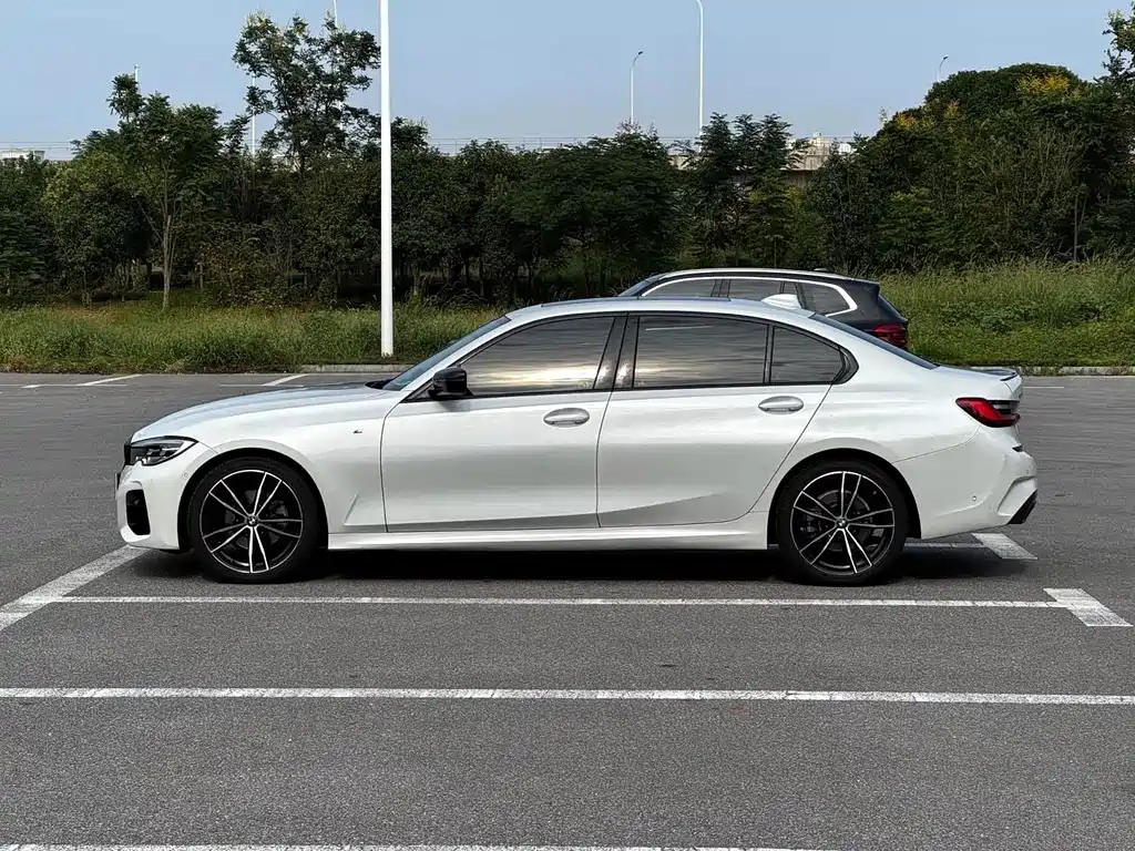 BMW 3 Series — миниатюра 4