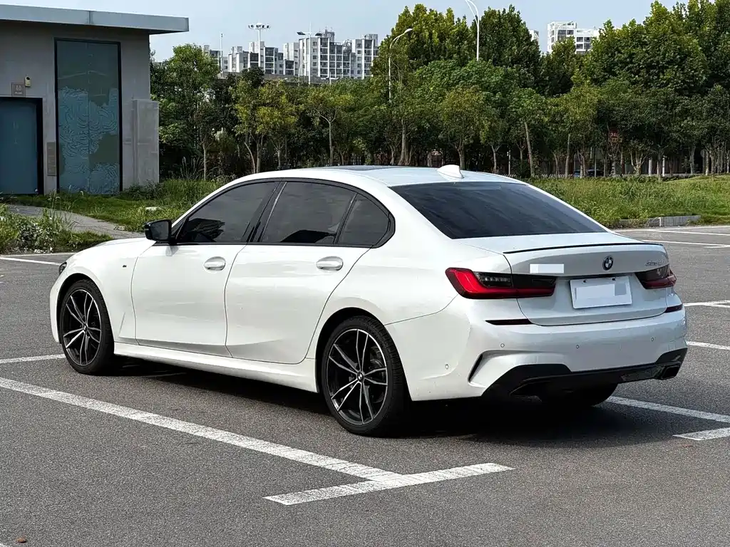 BMW 3 Series — миниатюра 5