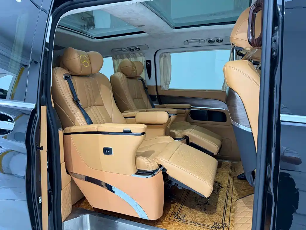 Mercedes-Benz V-Class — миниатюра 22