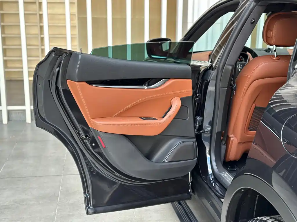 Maserati Levante — миниатюра 14