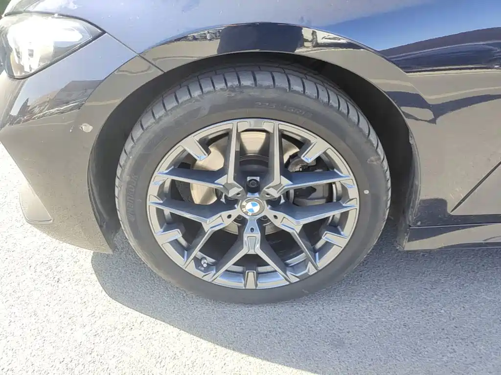BMW 3 Series — миниатюра 23