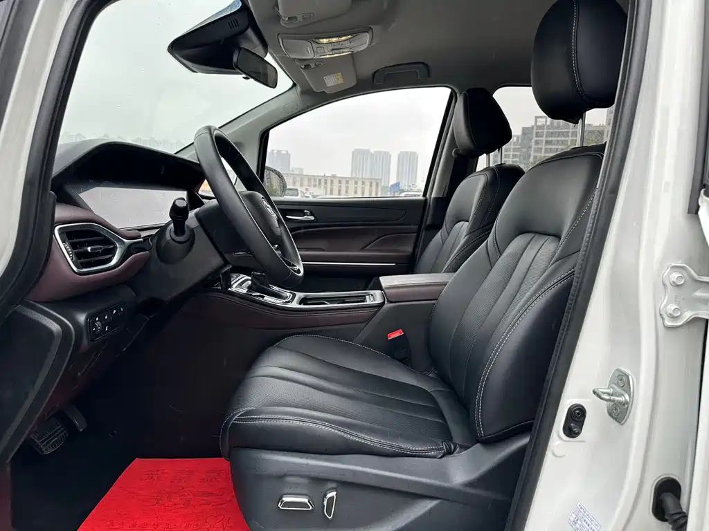 GAC Motor Trumpchi M6 — миниатюра 9