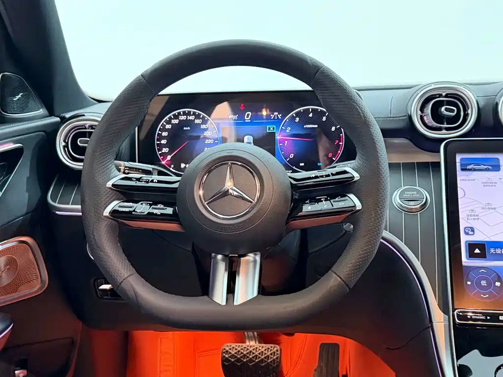 Mercedes-Benz C-Class — миниатюра 14
