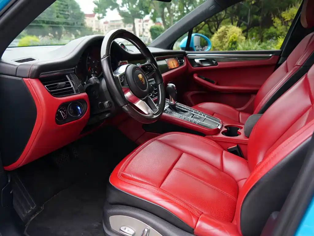 Porsche Macan — миниатюра 9