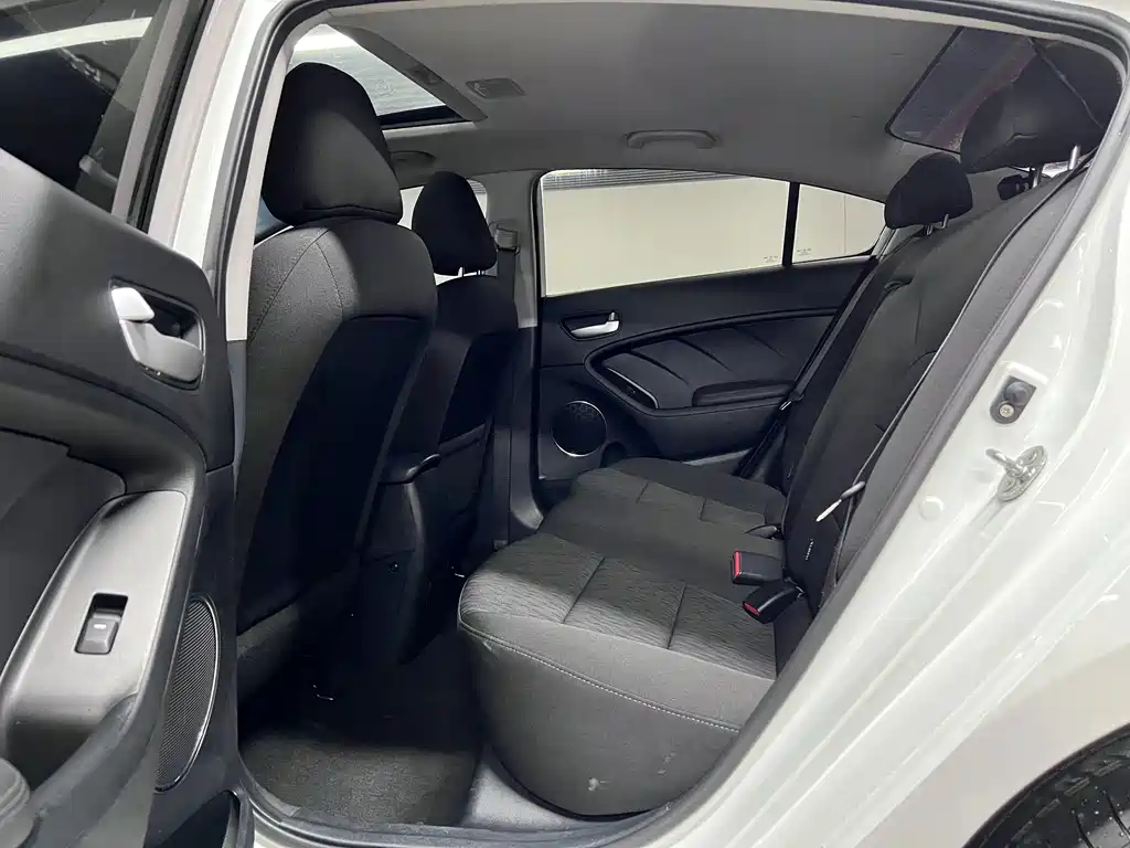 Kia K3 — миниатюра 8
