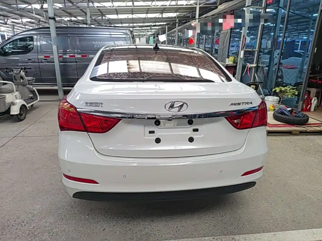 Hyundai Mistra — миниатюра 6