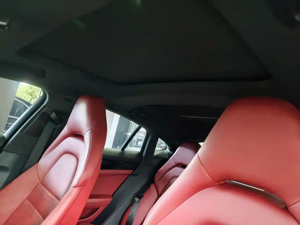 Porsche Panamera — миниатюра 11