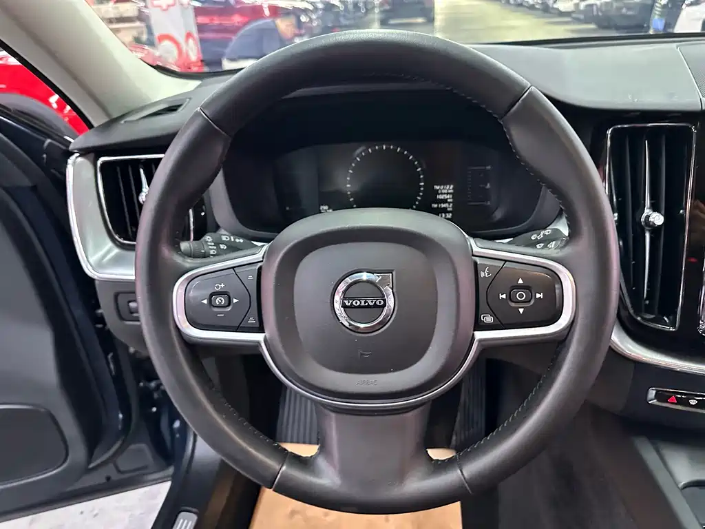 Volvo XC60 — миниатюра 13