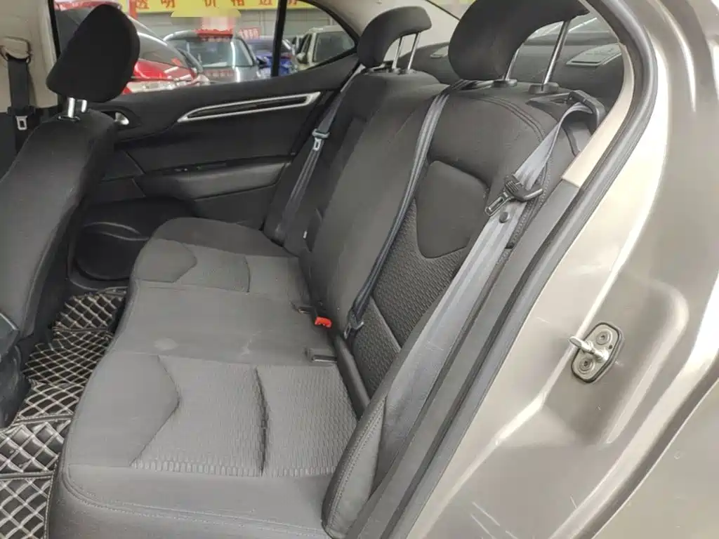 Citroen C4L — миниатюра 17