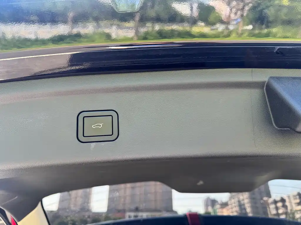 Wey Wey VV6 — миниатюра 17