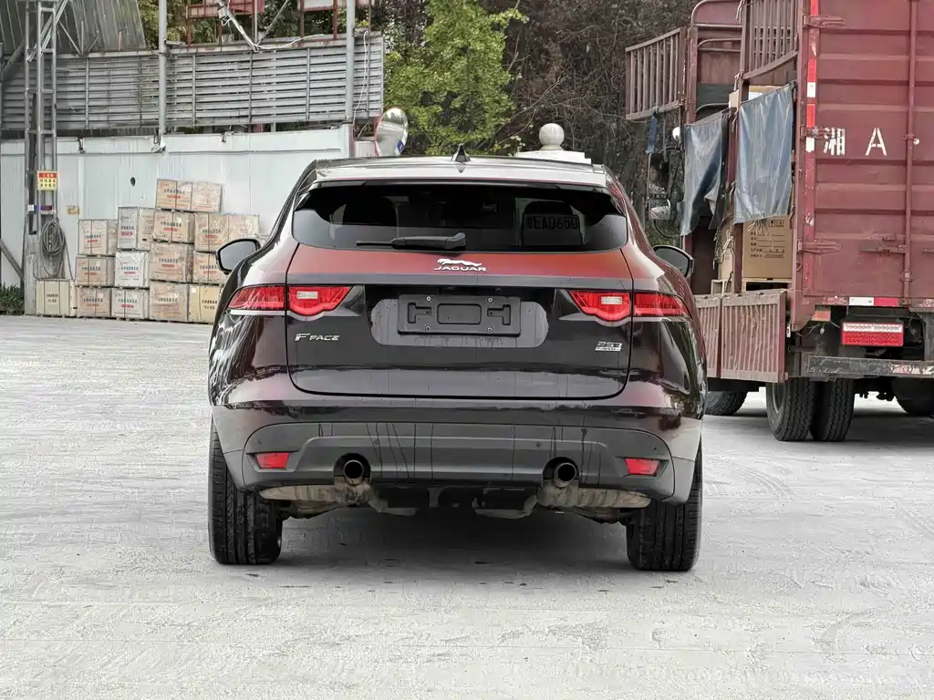 Jaguar F-PACE — миниатюра 9