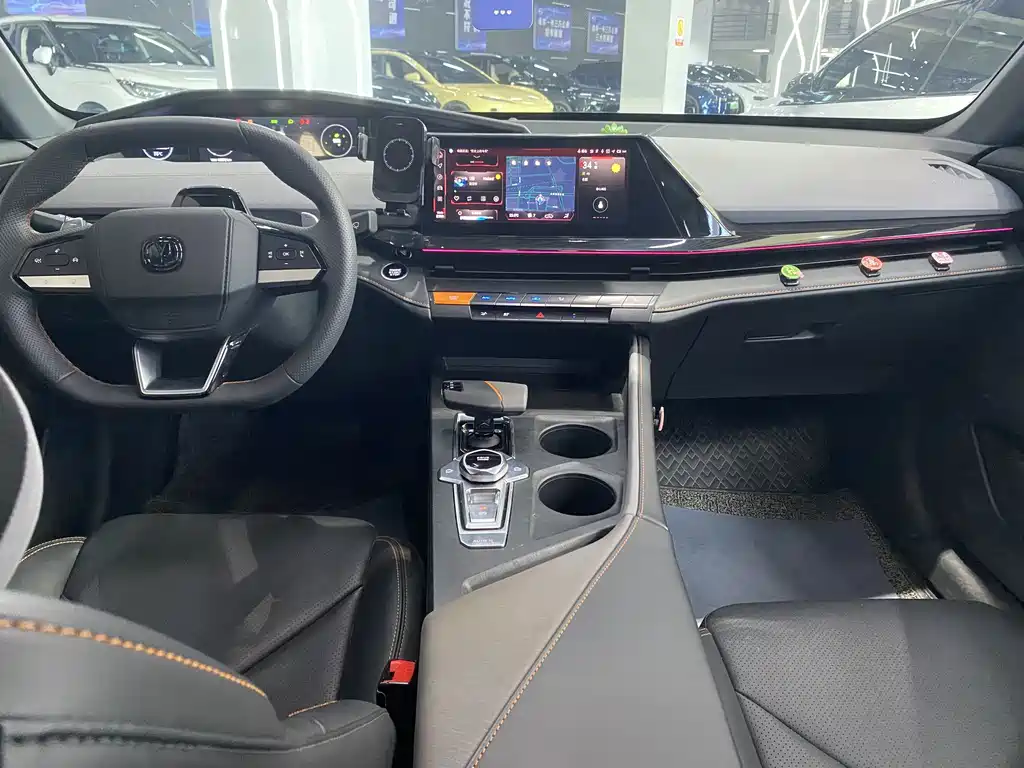 Changan UNI-V — миниатюра 8