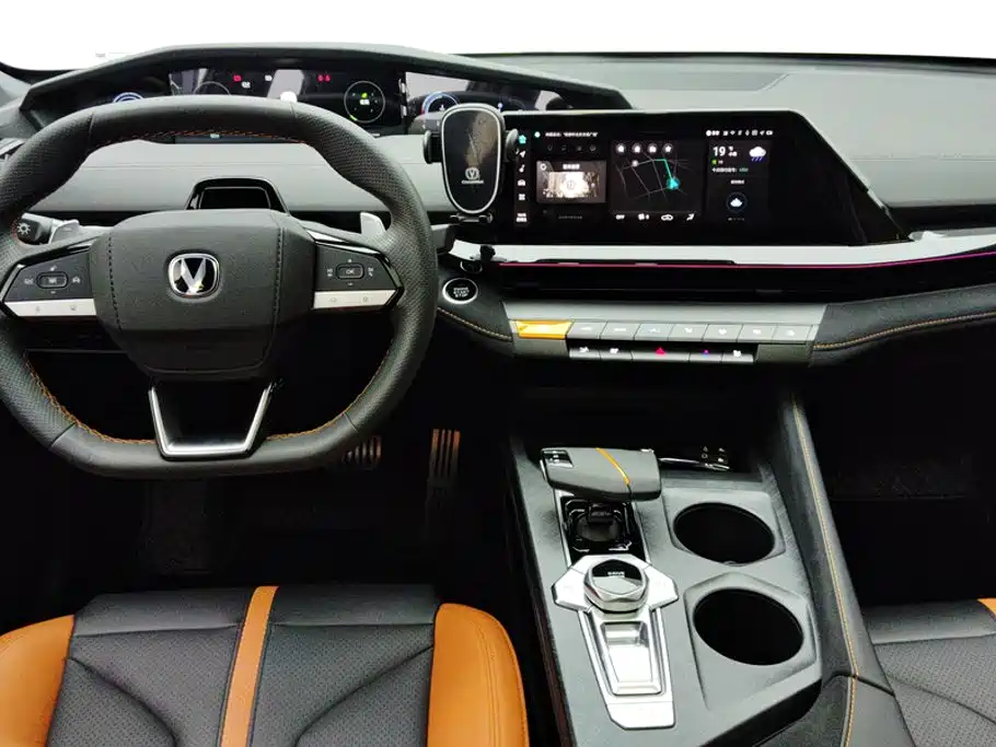 Changan UNI-V — миниатюра 12