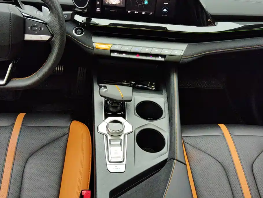 Changan UNI-V — миниатюра 16