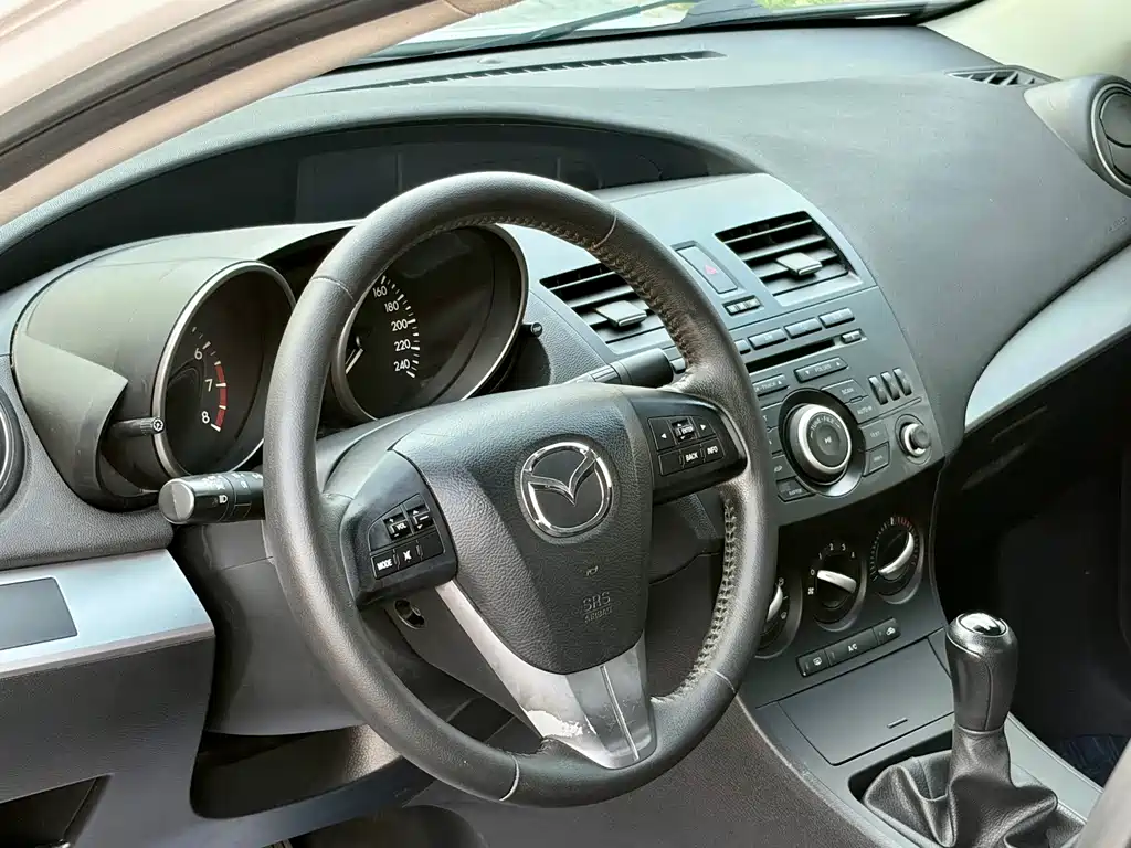 Mazda 3 Xingcheng — миниатюра 20