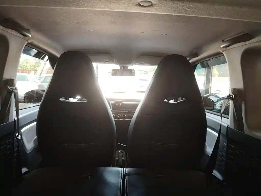 Wuling MINIEV — миниатюра 18