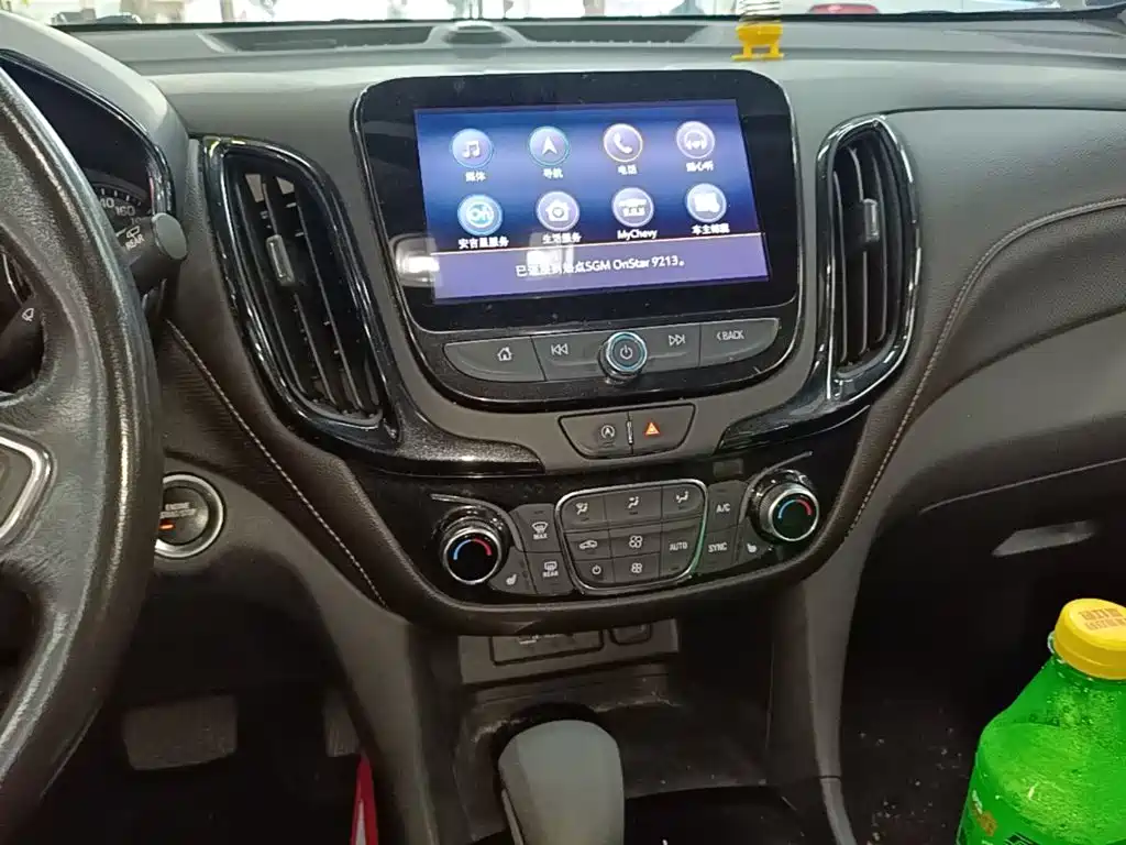 Chevrolet Equinox — миниатюра 13