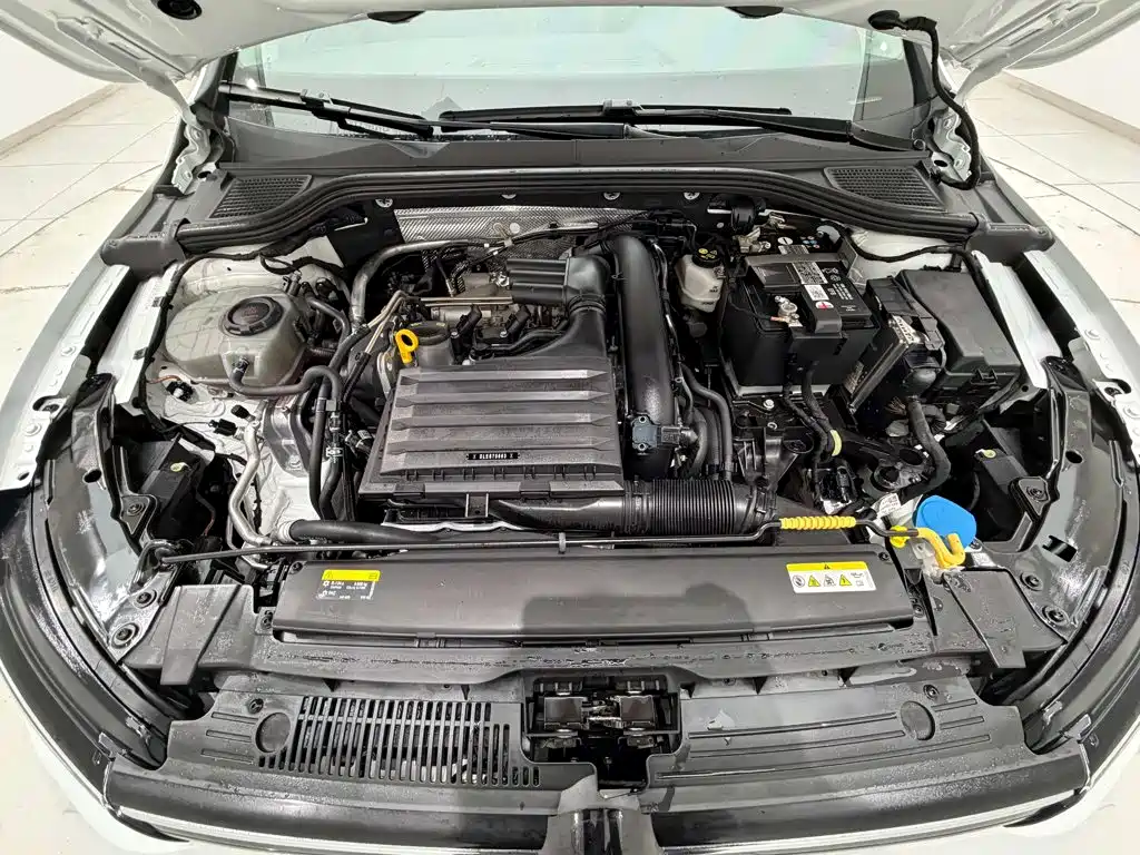 Volkswagen Golf — миниатюра 12