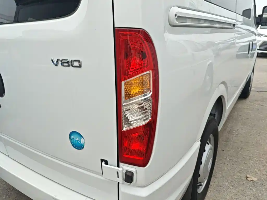 MAXUS V80 — миниатюра 8
