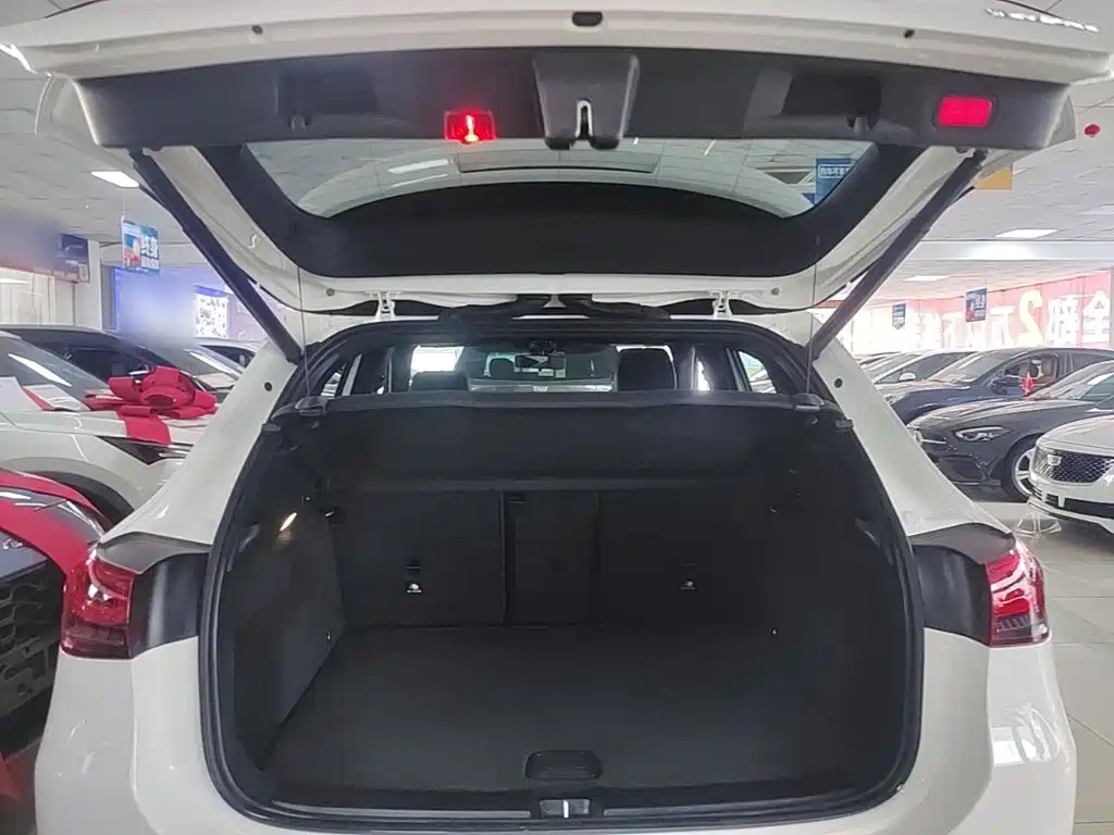 Mercedes-Benz GLA — миниатюра 19