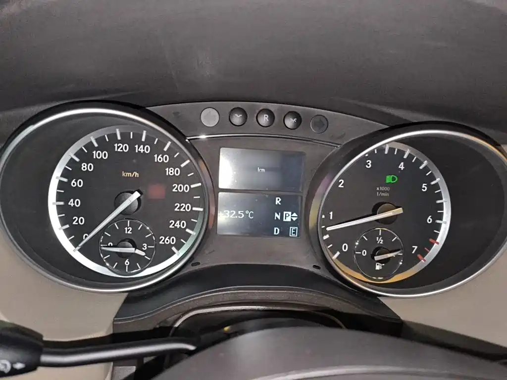 Mercedes-Benz R-Class — миниатюра 4