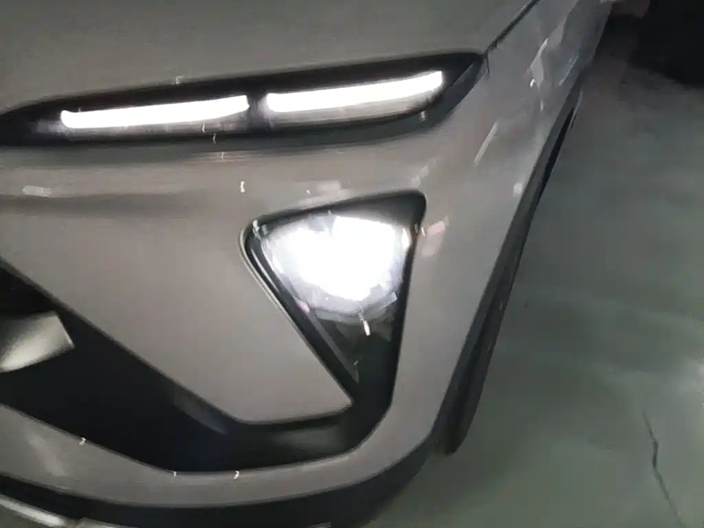 NIO EC6 — миниатюра 24