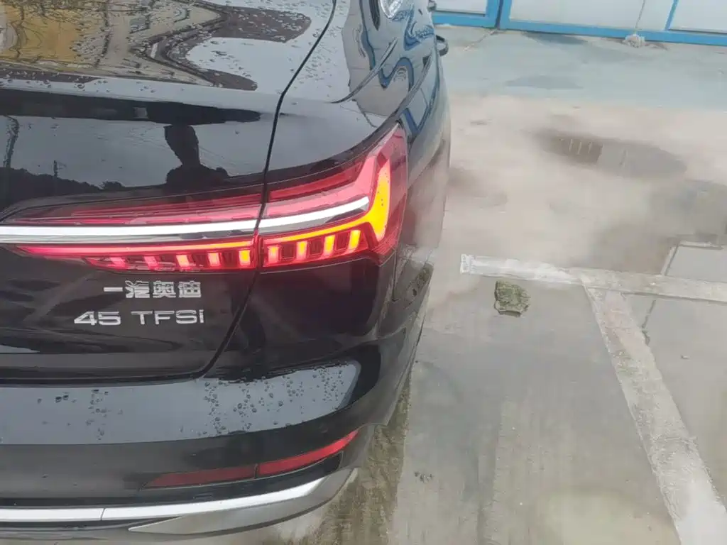 Audi A6L — миниатюра 8