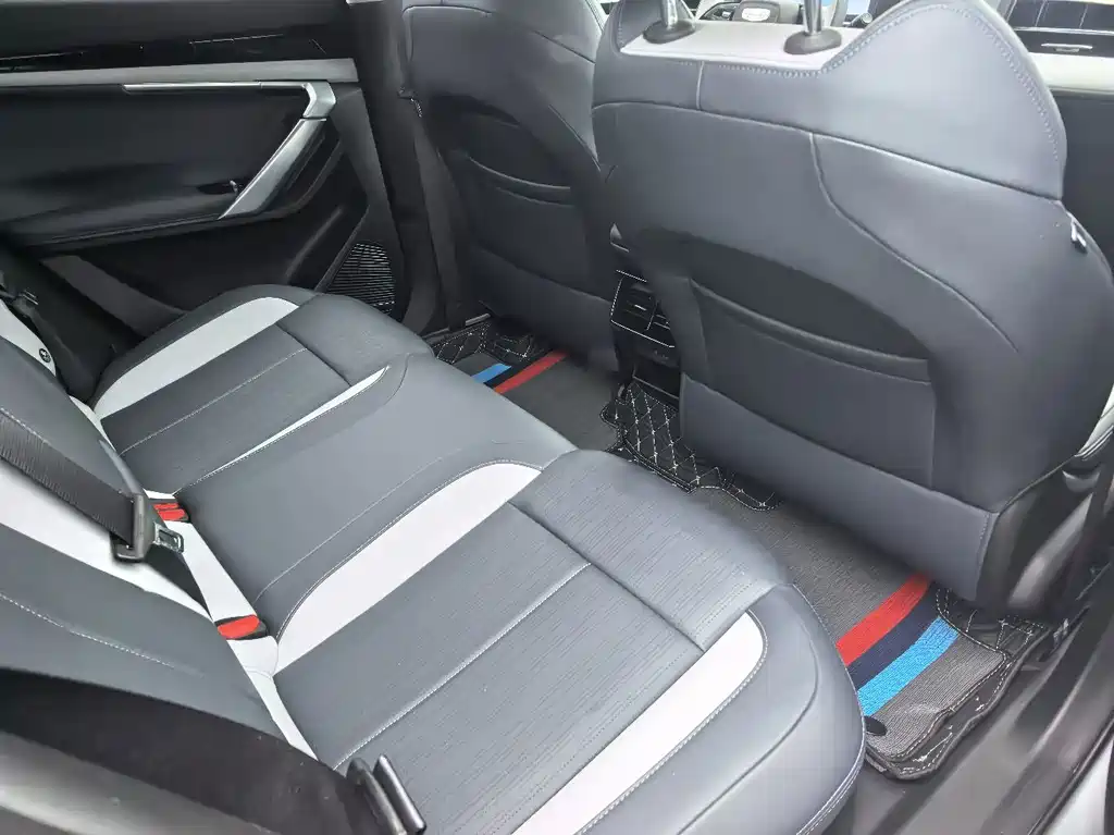 Geely Boyue L — миниатюра 7
